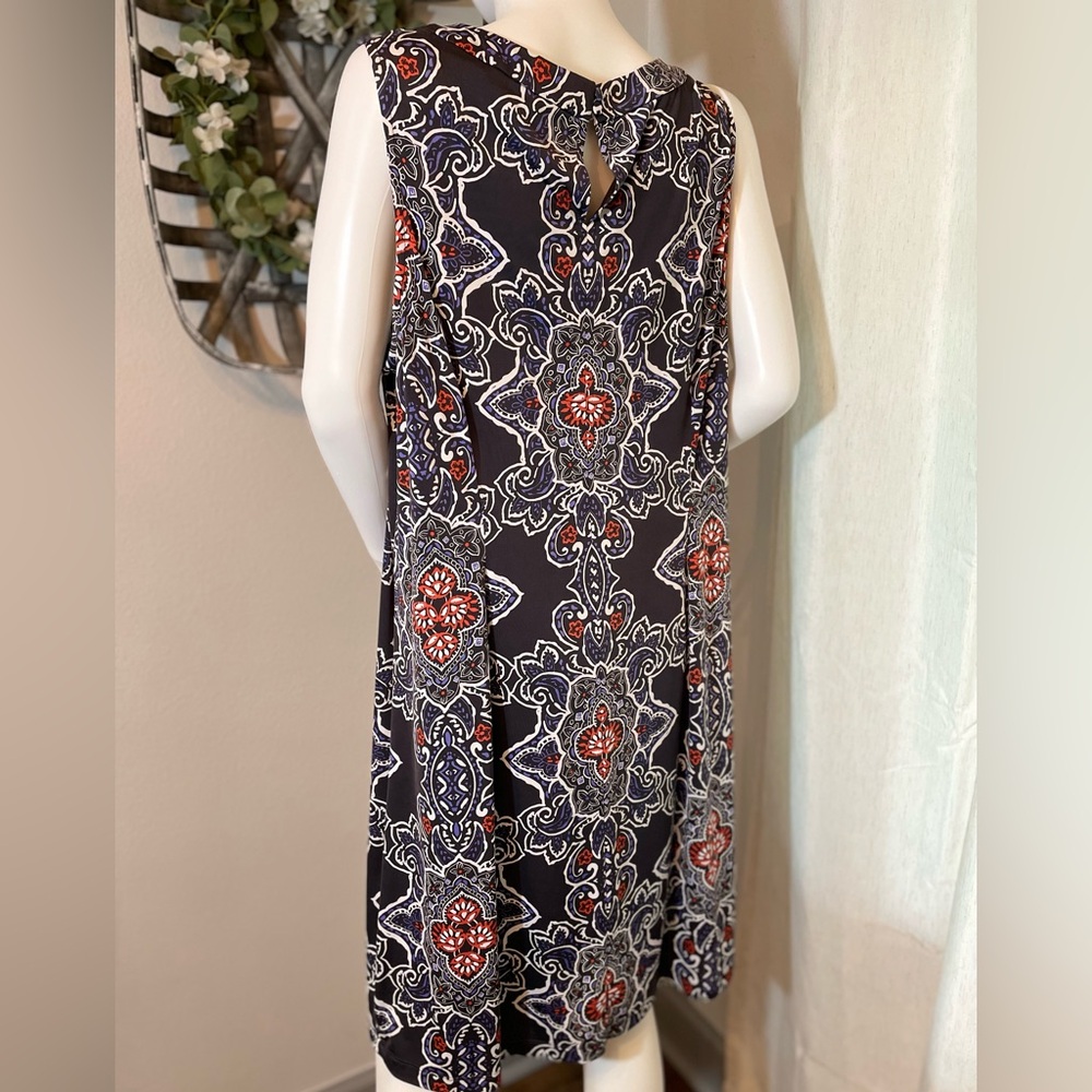 Magnolia Grace Elegant Dark Grey and Orangish Red Patterned Midi Dress - Picture 3 of 9